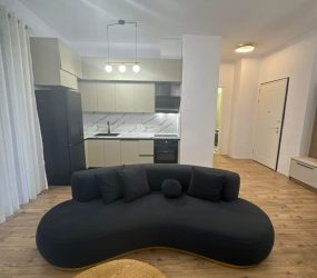 Apartament modern me kuzhine dhe sallon ne Tirane